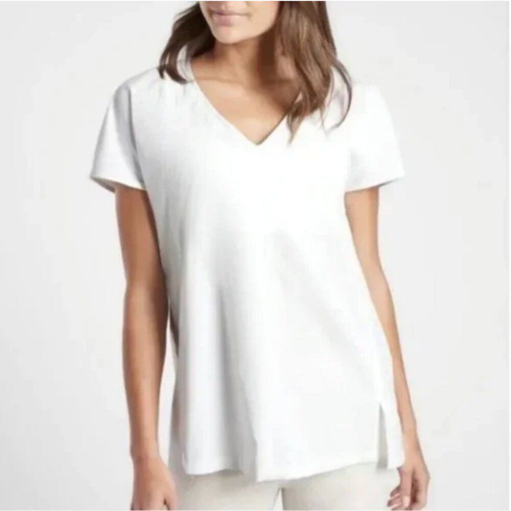 Athleta Women's White Boulevard V-Neck Tee Size 1X NWT